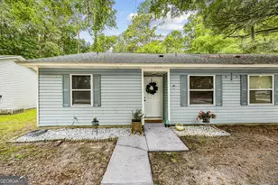 239 B W Lakemont Dr, Kingsland, GA 31548 - Photo 1