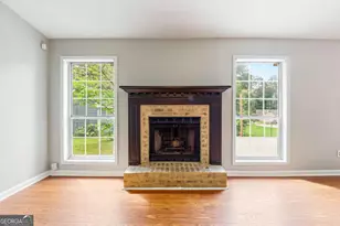 1004 Orchard Mill Ct, Lawrenceville, GA 30043 - Photo 8