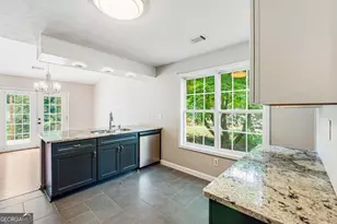 1004 Orchard Mill Ct, Lawrenceville, GA 30043 - Photo 18