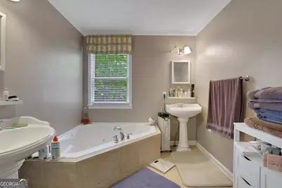 4052 W Johnson Circle, Chamblee, GA 30341 - Photo 20