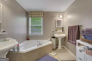 4052 W Johnson Cir, Chamblee, GA 30341 - Photo 20
