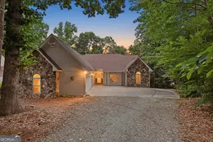 205 Mill Creek Cir, Martin, GA 30557 - Photo 2