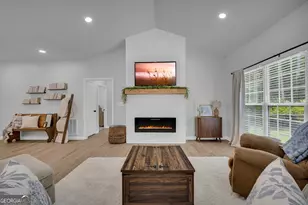 163 Tuxedo Dr, Commerce, GA 30530 - Photo 1