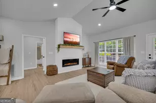 163 Tuxedo Dr, Commerce, GA 30530 - Photo 14
