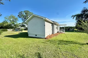 709 Virginia Ave, Glennville, GA 30427 - Photo 4