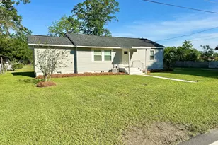 709 Virginia Ave, Glennville, GA 30427 - Photo 2
