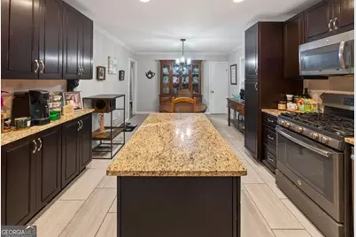 940 Chesterfield Drive, Marietta, GA 30066 - Photo 14