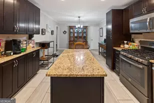 940 Chesterfield Dr, Marietta, GA 30066 - Photo 14