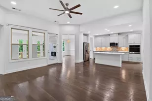 408 Cottonwood Cir, Peachtree City, GA 30269 - Photo 10