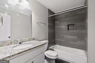 7127 Riverside Dr, Atlanta, GA 30328 - Photo 26