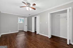 7127 Riverside Dr, Atlanta, GA 30328 - Photo 32