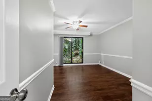 7127 Riverside Dr, Atlanta, GA 30328 - Photo 22