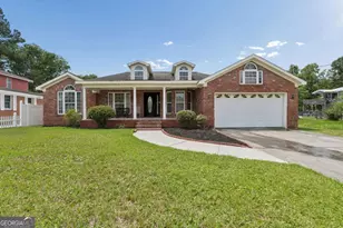 27 Darling St, Savannah, GA 31408 - Photo 1