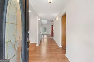 27 Darling St, Savannah, GA 31408 - Photo 2