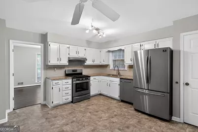 3999 Tall Pine Drive, Marietta, GA 30062 - Photo 14