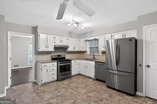 3999 Tall Pine Dr, Marietta, GA 30062 - Photo 14