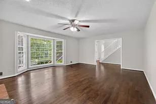 3999 Tall Pine Dr, Marietta, GA 30062 - Photo 10