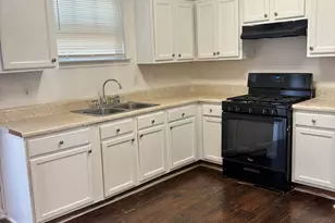 3859 Shenfield Dr, Union City, GA 30291 - Photo 4