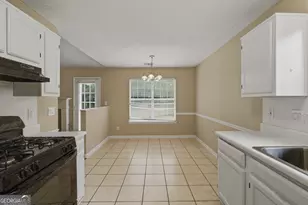 1014 Maple Leaf Ridge, Jonesboro, GA 30238 - Photo 10