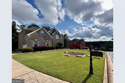 2420 Brynlyn Woods Drive NE, Conyers, GA 30013 - Photo 2