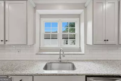 6353 Chestnut Parkway, Flowery Branch, GA 30542 - Photo 14