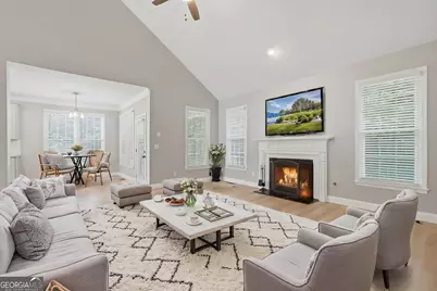 6353 Chestnut Parkway, Flowery Branch, GA 30542 - Photo 12