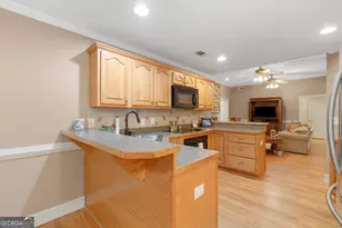 51 Creekwood Dr, Griffin, GA 30223 - Photo 8