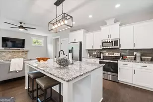 122 Town Walk Ln, Carrollton, GA 30117 - Photo 8