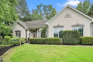 1313 Amberwood Dr, Woodstock, GA 30189 - Photo 2