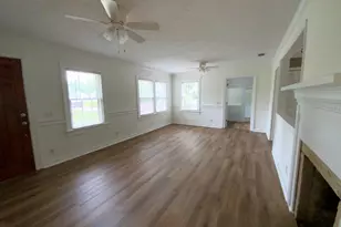 915 Cedar St, Metter, GA 30439 - Photo 2