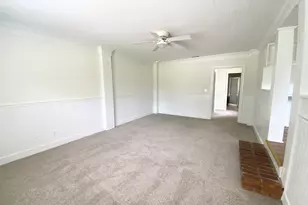 915 Cedar St, Metter, GA 30439 - Photo 10