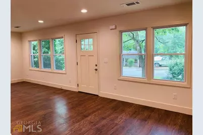 364 Brooks Avenue SW, Atlanta, GA 30310 - Photo 6
