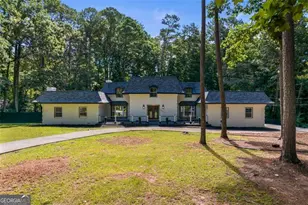 2023 Stoneleigh Dr, Stone Mountain, GA 30087 - Photo 1