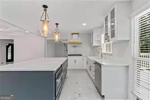 2023 Stoneleigh Dr, Stone Mountain, GA 30087 - Photo 10