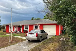 1047 Santa Clara Dr, Deltona, FL 32738 - Photo 2