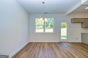 11 E Reynolds St, Newnan, GA 30263 - Photo 16