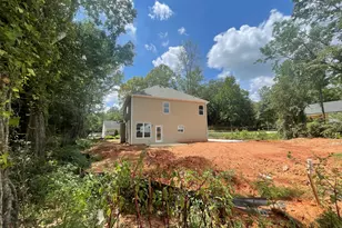 11 E Reynolds St, Newnan, GA 30263 - Photo 10