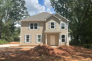 11 E Reynolds St, Newnan, GA 30263 - Photo 1