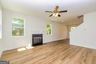 11 E Reynolds St, Newnan, GA 30263 - Photo 14