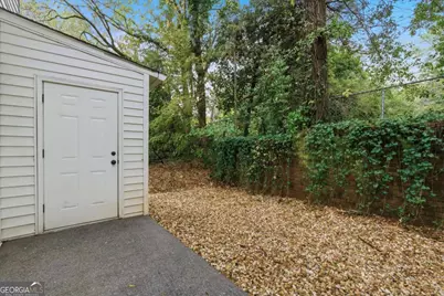 230 West Avenue #UNIT 5, Carrollton, GA 30117 - Photo 32