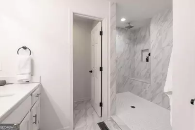 230 West Avenue #UNIT 5, Carrollton, GA 30117 - Photo 24
