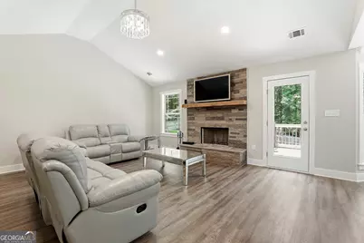 121 Churchill Court, Lagrange, GA 30241 - Photo 12