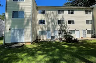 405 SW Fairburn SW, Atlanta, GA 30331 - Photo 2