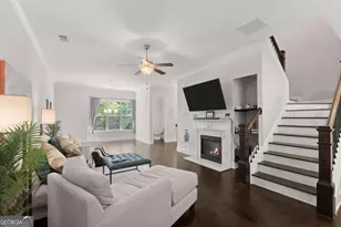1372 Doublegate Dr, Atlanta, GA 30319 - Photo 20