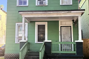 513 W 39th St, Savannah, GA 31415 - Photo 1