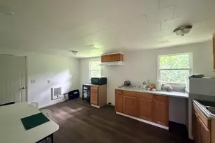 223 Gay St, Millen, GA 30442 - Photo 8