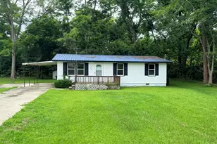223 Gay St, Millen, GA 30442 - Photo 2