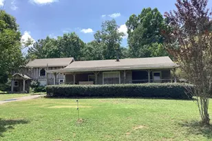 220 Ennis Rd, Barnesville, GA 30204 - Photo 2