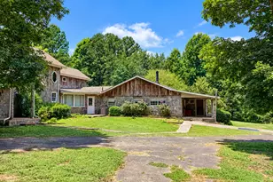 220 Ennis Rd, Barnesville, GA 30204 - Photo 2
