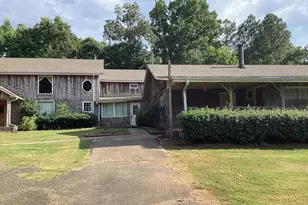 220 Ennis Rd, Barnesville, GA 30204 - Photo 2